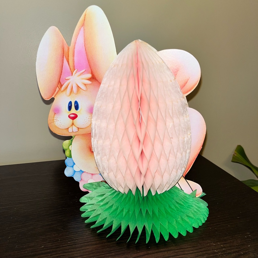 Vintage Russ Beistle Bunny Egg Honeycomb Tissue Easter
